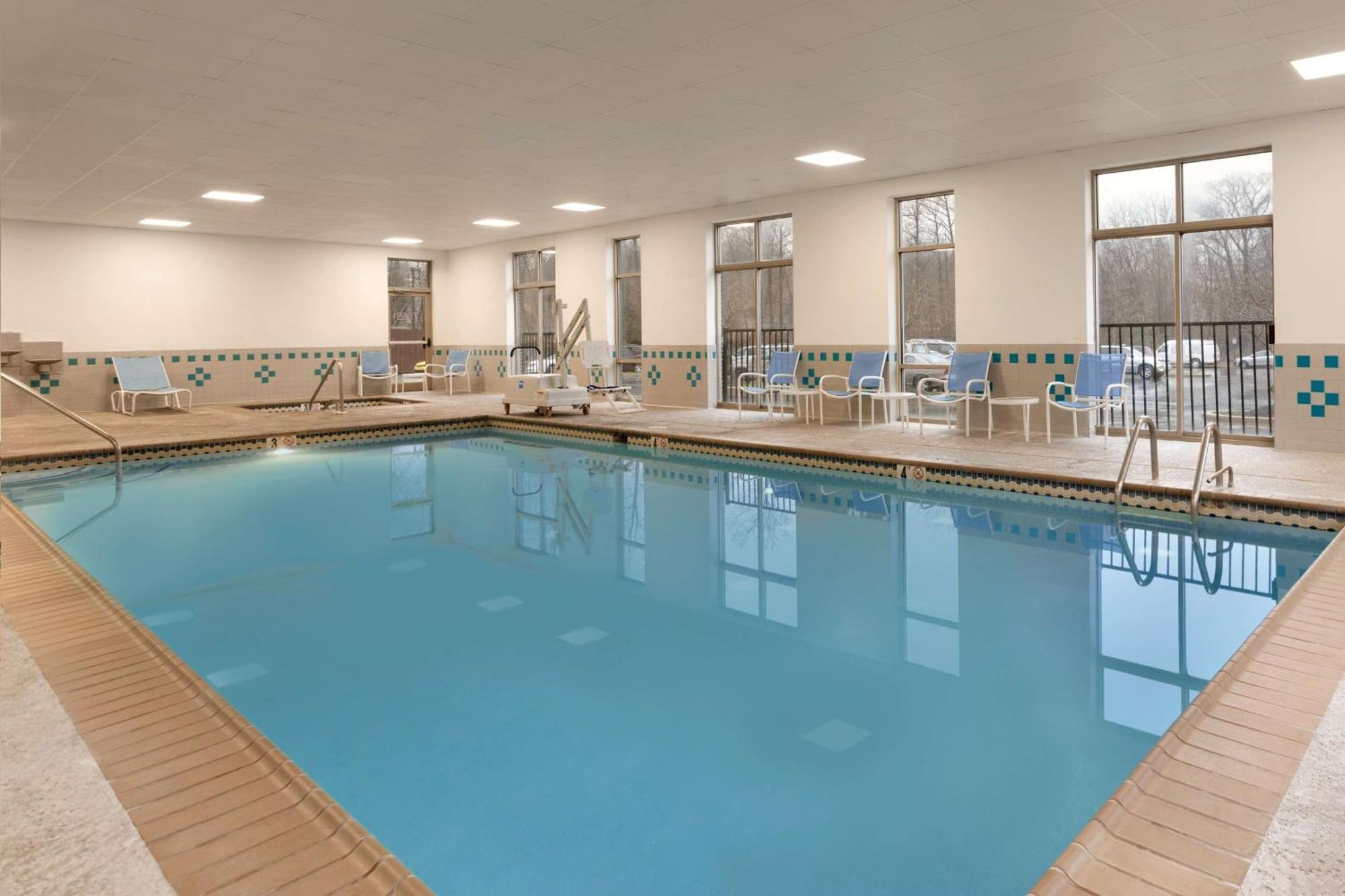 Embassy Suites Newark - Wilmington/South מראה חיצוני תמונה