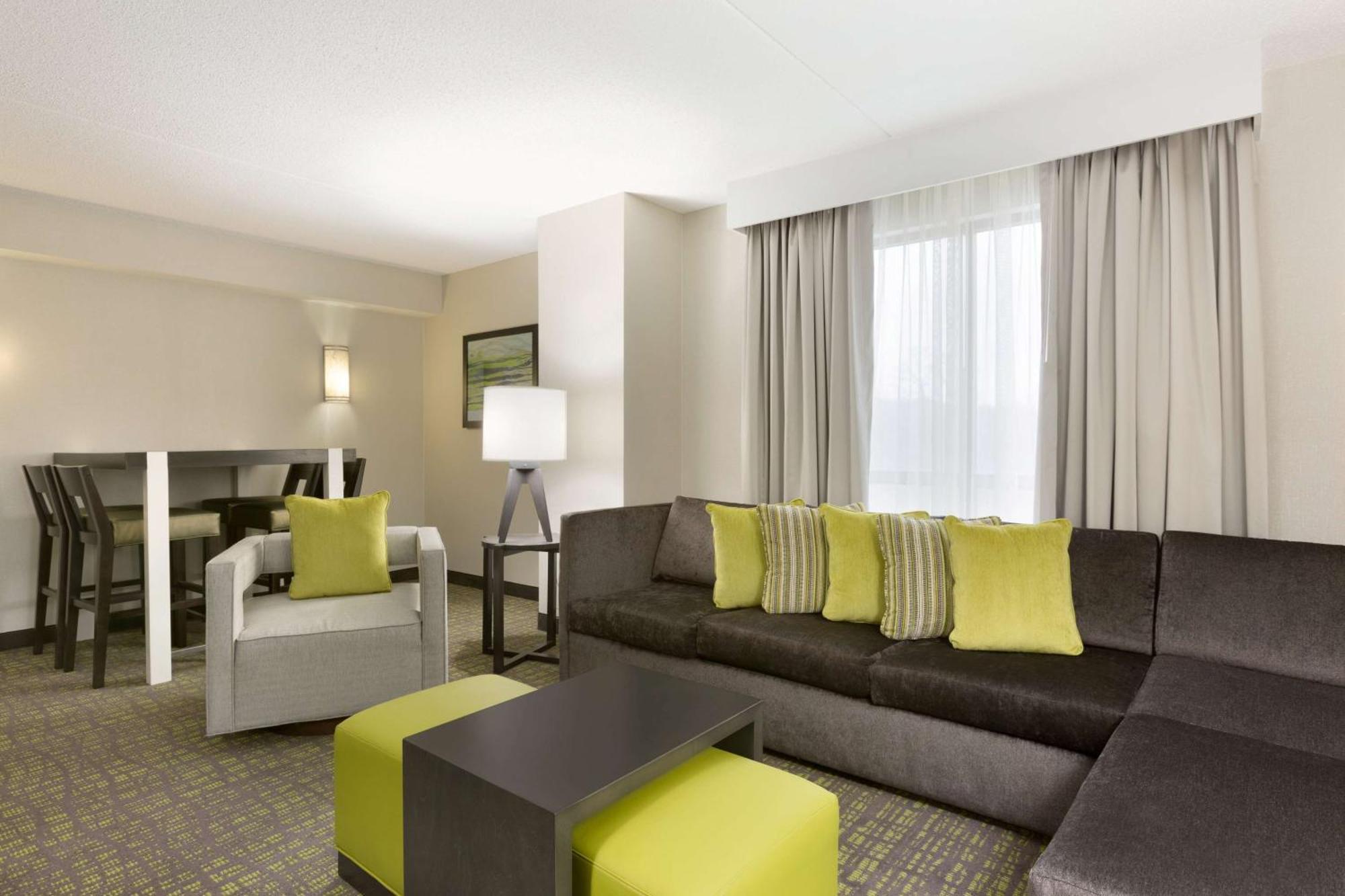 Embassy Suites Newark - Wilmington/South מראה חיצוני תמונה