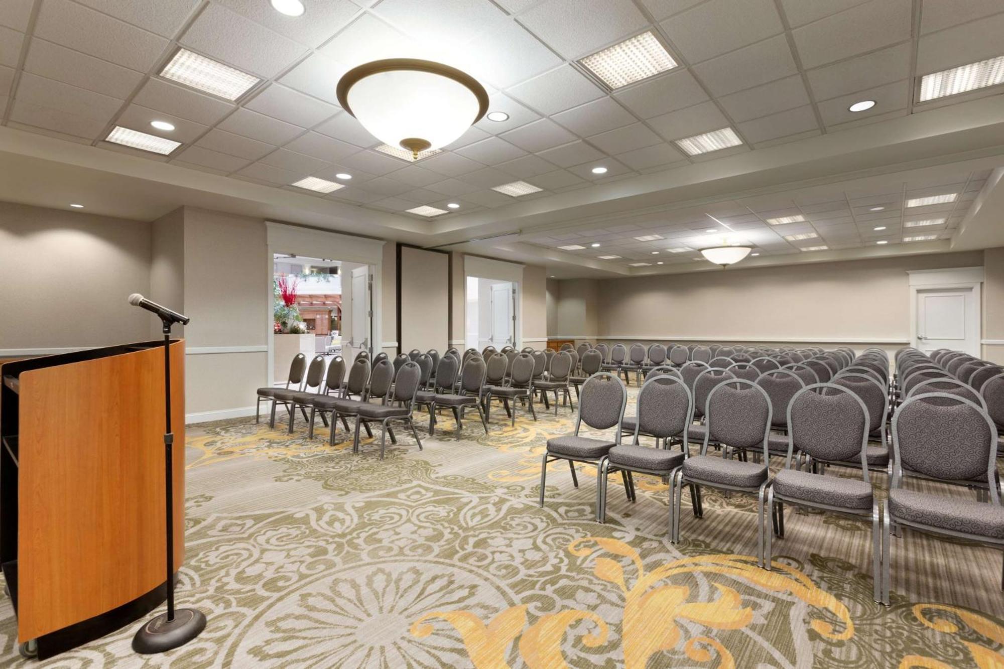 Embassy Suites Newark - Wilmington/South מראה חיצוני תמונה