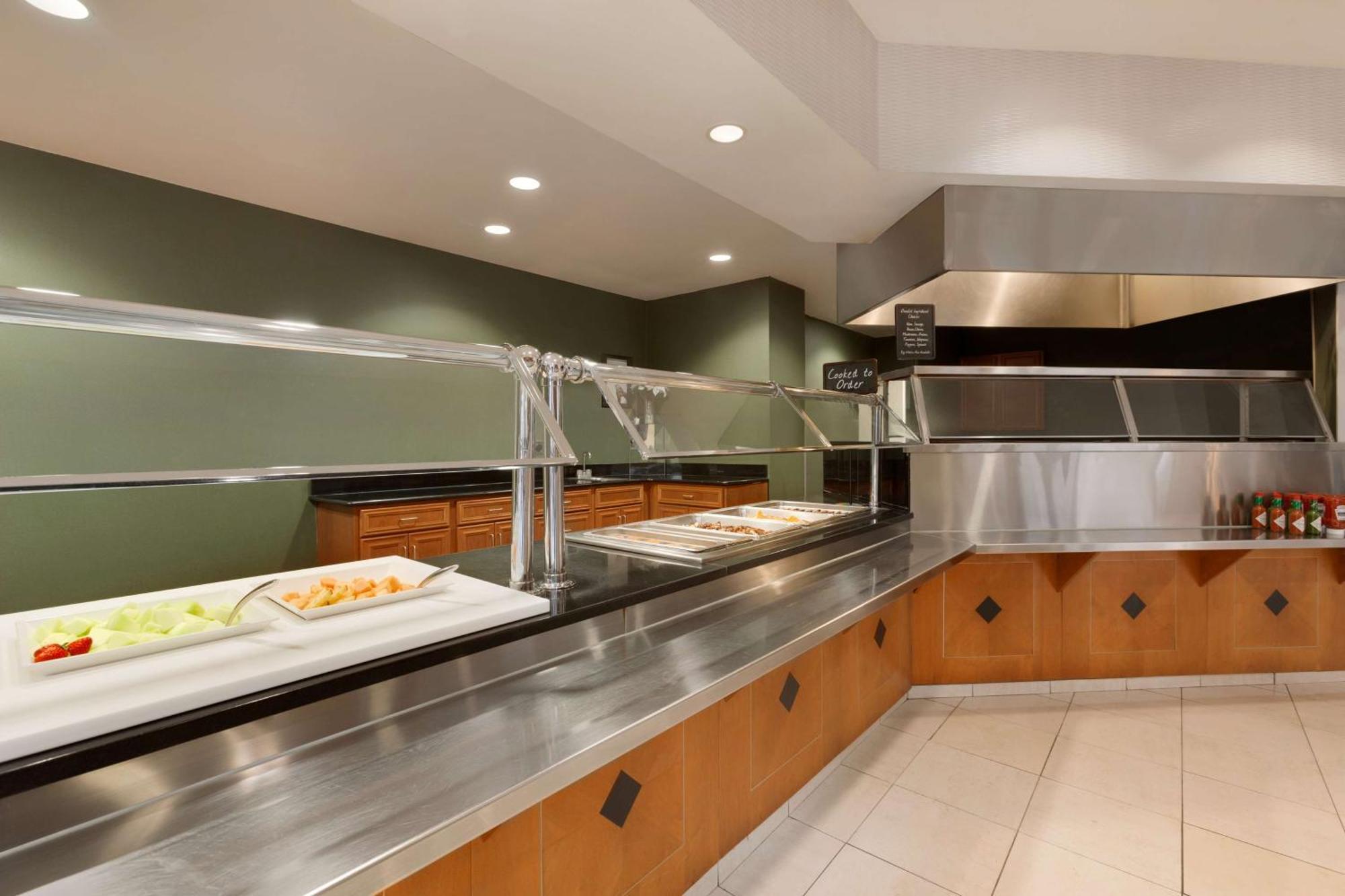 Embassy Suites Newark - Wilmington/South מראה חיצוני תמונה