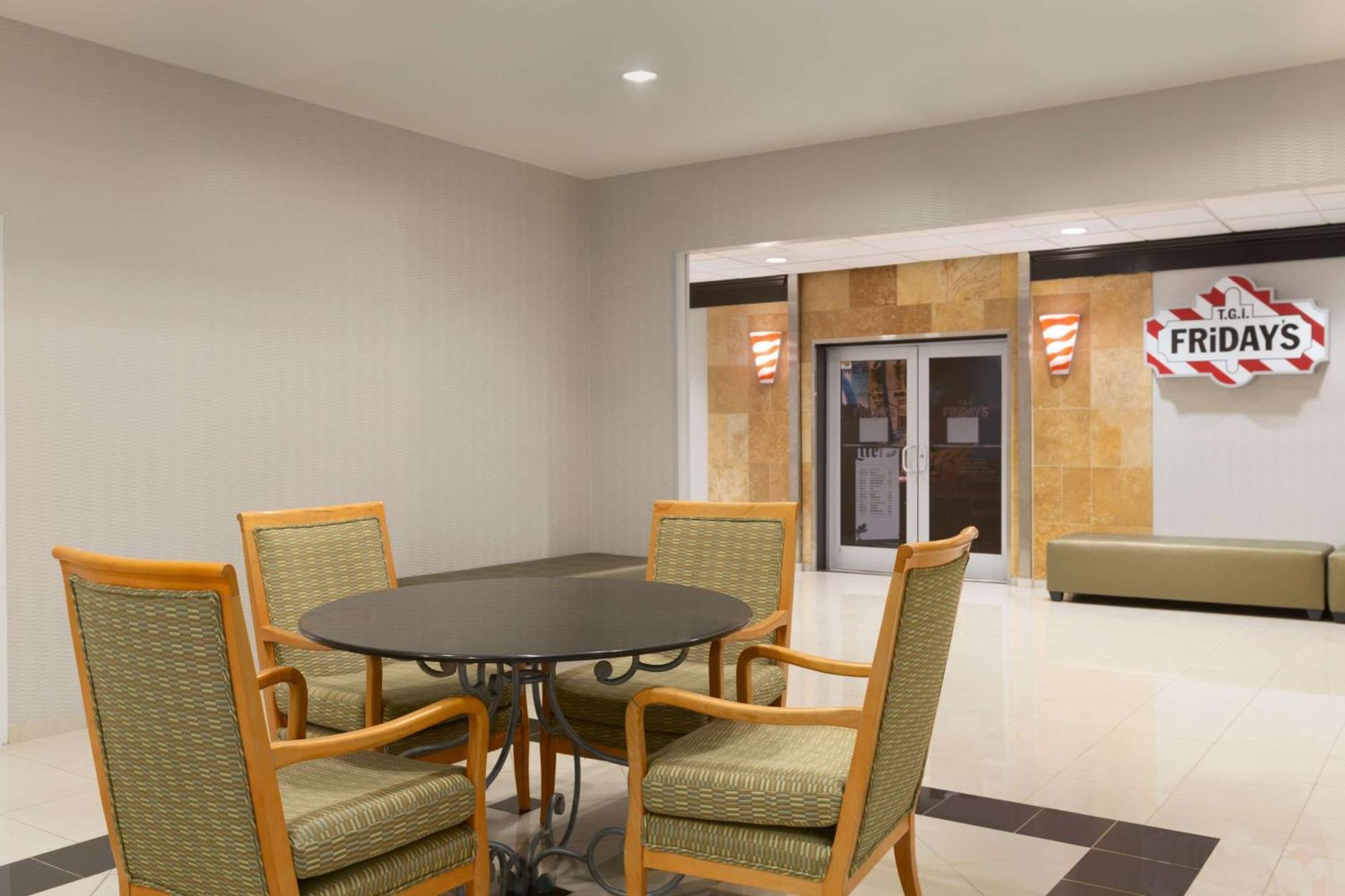 Embassy Suites Newark - Wilmington/South מראה חיצוני תמונה