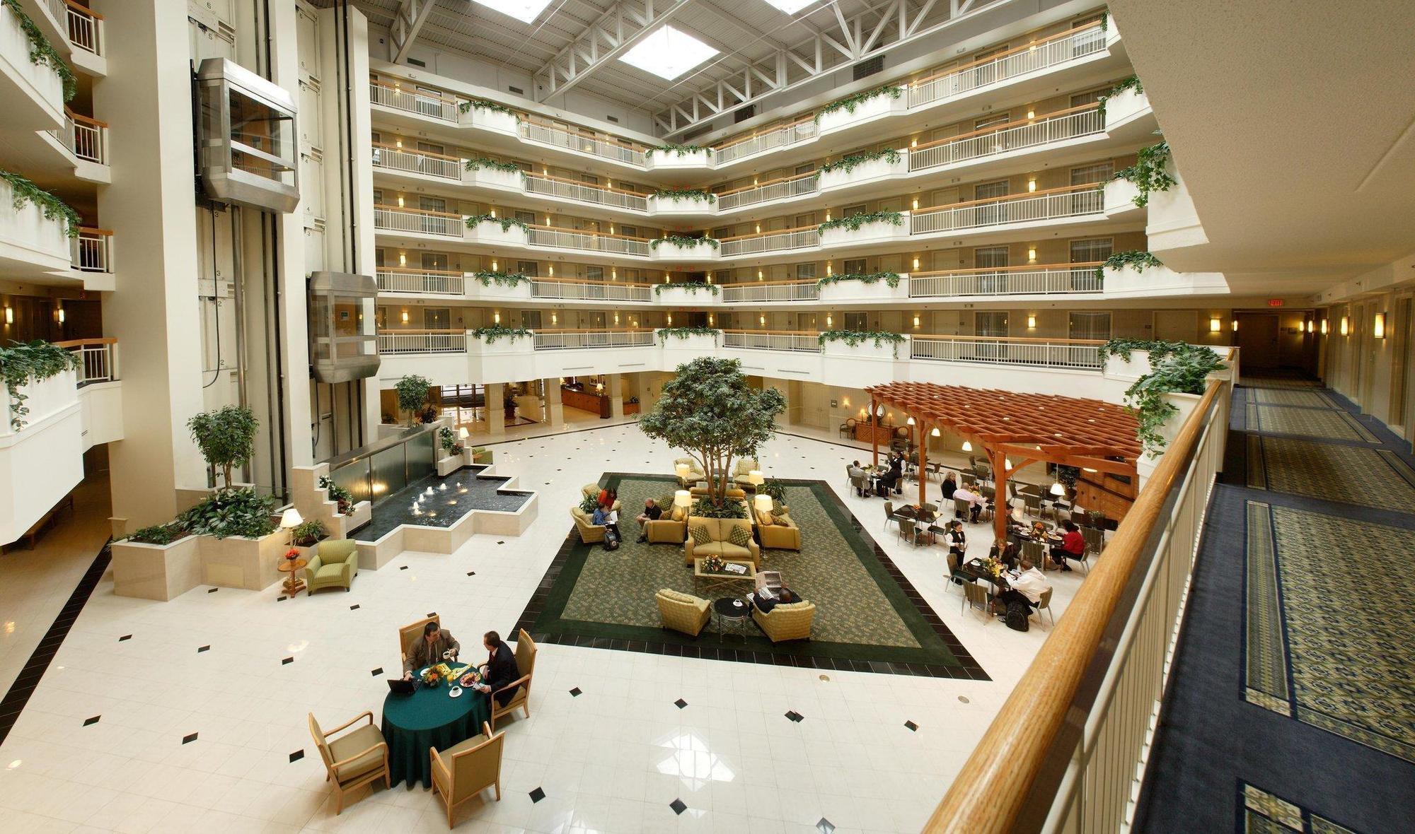 Embassy Suites Newark - Wilmington/South מראה חיצוני תמונה
